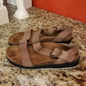 aetrex adrianna sandal